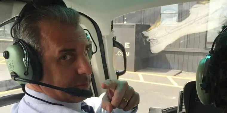 Чистая стоимость Гая Адами: Вики, женат, семья, свадьба, зарплата, братья и сестры