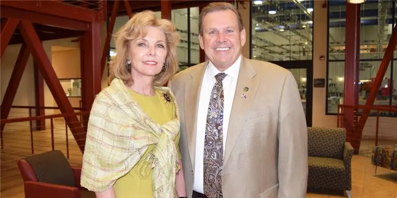 Дарла Мур Собственный капитал: Вики, В браке, Семья, Свадьба, Заработная плата, Братья и сестры