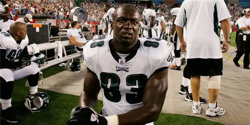 Джевон Кирс Собственный капитал: Вики, женат, семья, свадьба, зарплата, братья и сестры