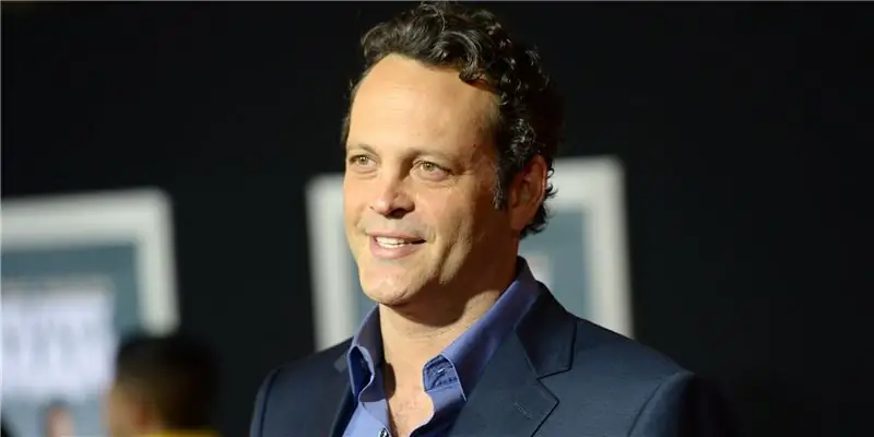 Винс Вон Чистая стоимость: Вики, женат, семья, свадьба, зарплата, братья и сестры