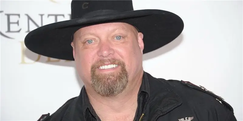 Эдди Монтгомери Собственный капитал: Вики, женат, семья, свадьба, зарплата, братья и сестры