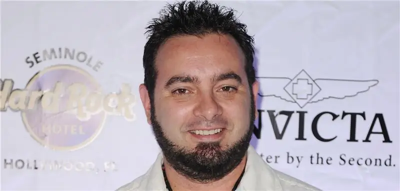 Крис Киркпатрик Чистая стоимость: вики, женат, семья, свадьба, зарплата, братья и сестры