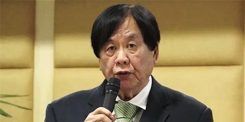 Тионг Хью Кинг Собственный капитал: Вики, женат, семья, свадьба, зарплата, братья и сестры