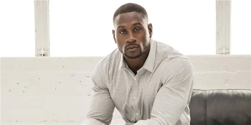 Состояние Томаса Джонса: Вики, Женат, Семья, Свадьба, Заработная плата, Братья и сестры