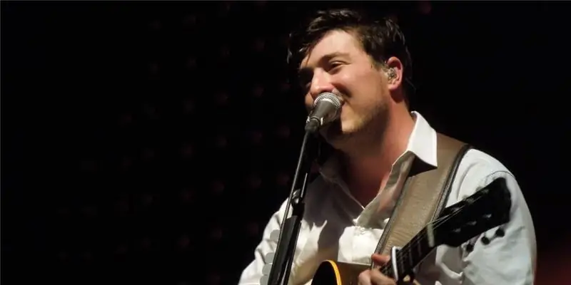 Маркус Мамфорд Собственный капитал: Вики, женат, семья, свадьба, зарплата, братья и сестры