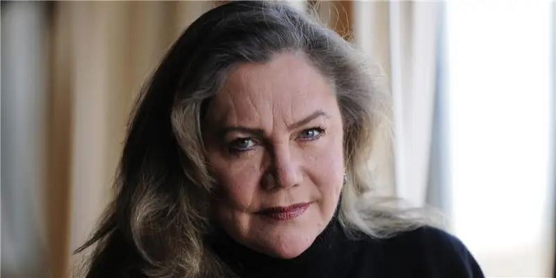 Кэтлин Тернер Собственный капитал: Вики, Замужем, Семья, Свадьба, Заработная плата, Братья и сестры