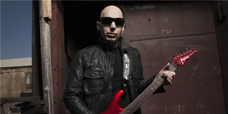 Джо Сатриани Собственный капитал: Вики, женат, семья, свадьба, зарплата, братья и сестры