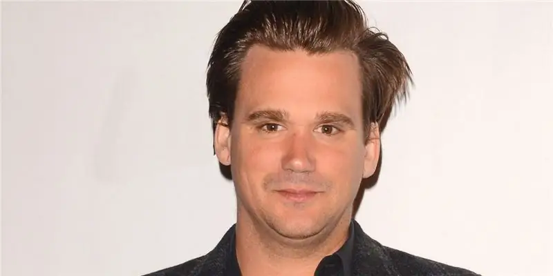 Шон Стюарт Собственный капитал: Вики, женат, семья, свадьба, зарплата, братья и сестры