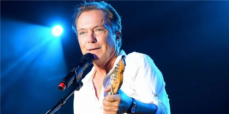 Дэвид Кэссиди Чистая стоимость: Вики, женат, семья, свадьба, зарплата, братья и сестры