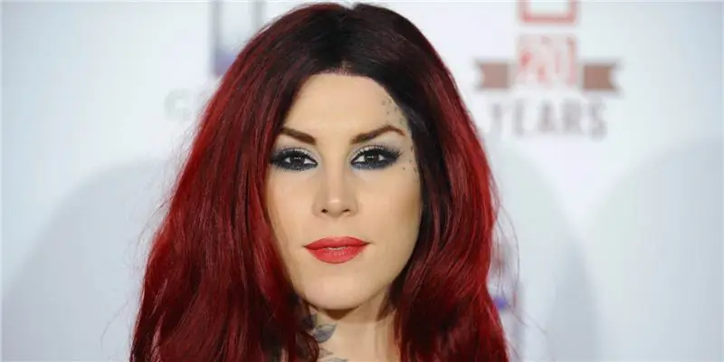 Kat Von D Net Worth: Wiki, В браке, Семья, Свадьба, Заработная плата, Братья и сестры