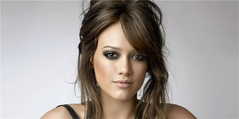 Хилари Дафф Собственный капитал: Вики, В браке, Семья, Свадьба, Заработная плата, Братья и сестры