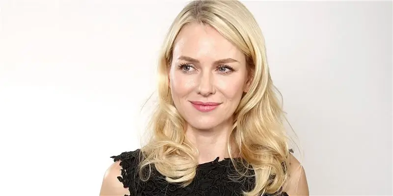 Наоми Уоттс Собственный капитал: Вики, Замужем, Семья, Свадьба, Заработная плата, Братья и сестры