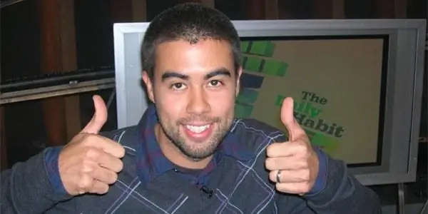 Эрик Костон Чистая стоимость: Вики, женат, семья, свадьба, зарплата, братья и сестры