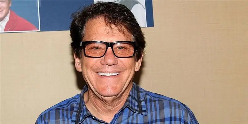 Энсон Уильямс Собственный капитал: Вики, женат, семья, свадьба, зарплата, братья и сестры