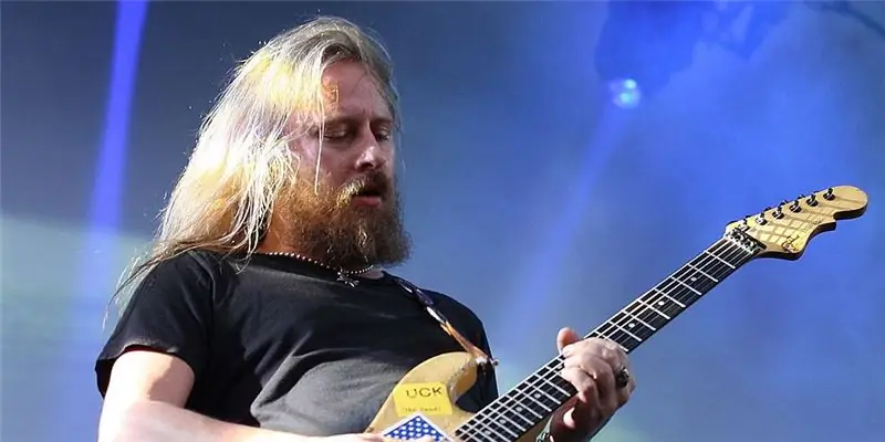 Джерри Кантрелл Собственный капитал: Вики, женат, семья, свадьба, зарплата, братья и сестры