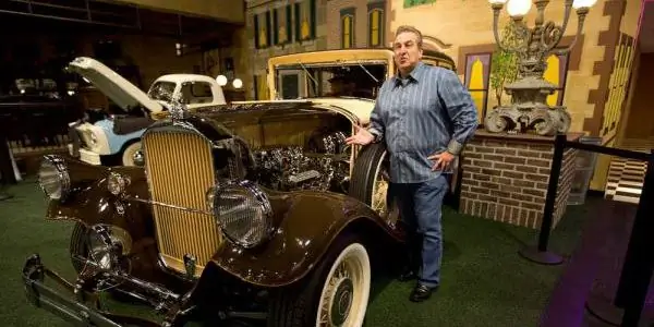 Джон Сталуппи Собственный капитал: Вики, женат, семья, свадьба, зарплата, братья и сестры