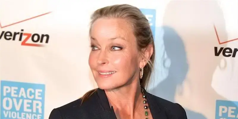 Бо Дерек Собственный капитал: Вики, Женат, Семья, Свадьба, Заработная плата, Братья и сестры