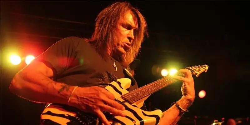 Джордж Линч Собственный капитал: Вики, Женат, Семья, Свадьба, Заработная плата, Братья и сестры