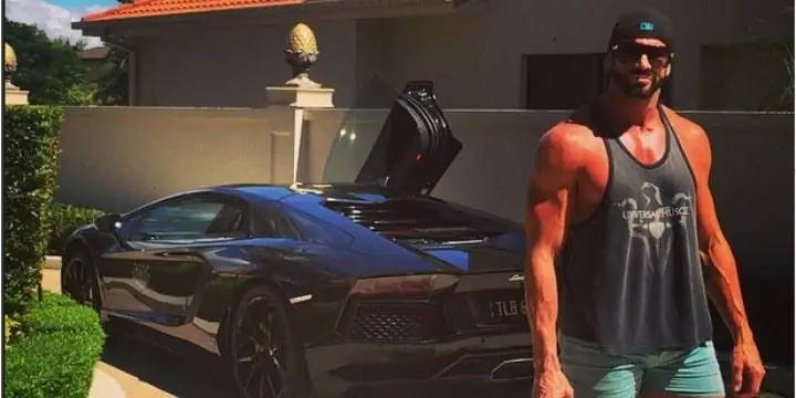 Трэверс Бейнон Собственный капитал: Вики, В браке, Семья, Свадьба, Заработная плата, Братья и сестры