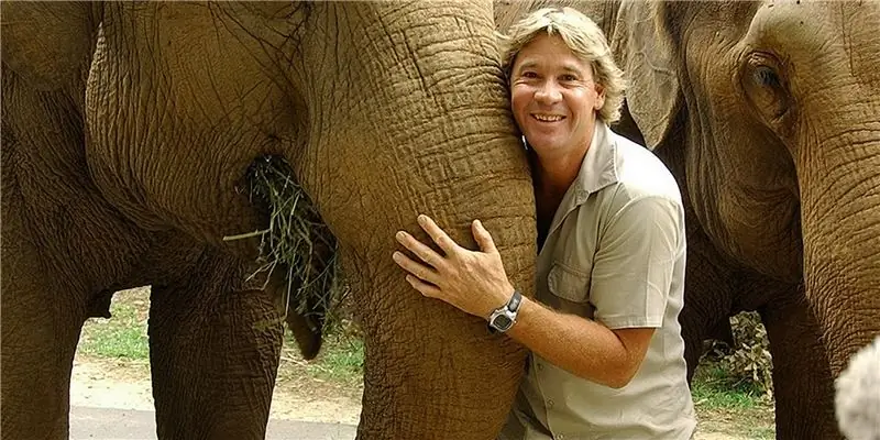 Стив Ирвин Собственный капитал: Вики, женат, семья, свадьба, зарплата, братья и сестры