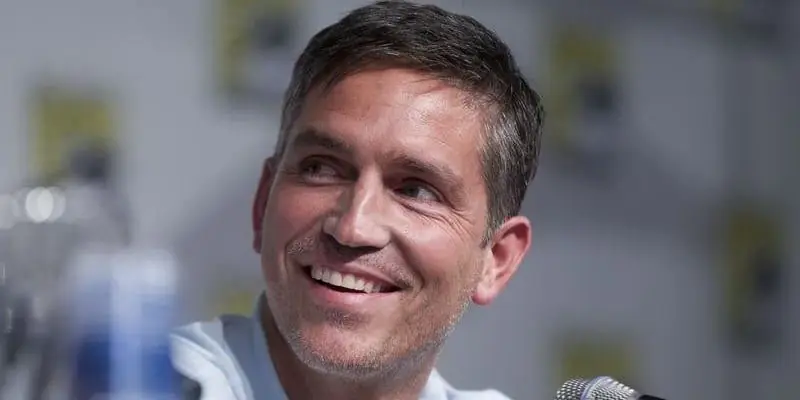 Джеймс Кэвизел Собственный капитал: Вики, женат, семья, свадьба, зарплата, братья и сестры