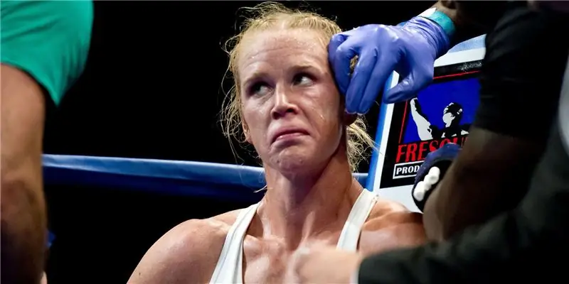 Холли Холм Чистая стоимость: Вики, В браке, Семья, Свадьба, Заработная плата, Братья и сестры