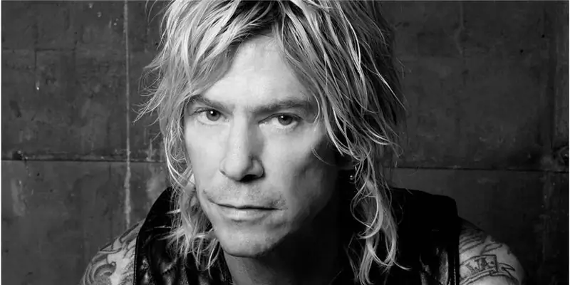 Дафф Маккаган Собственный капитал: Вики, женат, семья, свадьба, зарплата, братья и сестры