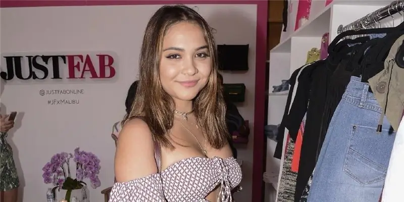 Что такое состояние Стеллы Хадженс? Вики: Заработная плата, Семья, Сестра, Свидания, Возраст