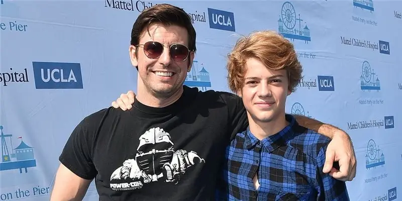 Что такое чистая стоимость Купера Барнса? Wiki: Жена, Свадьба, Дети и Семья