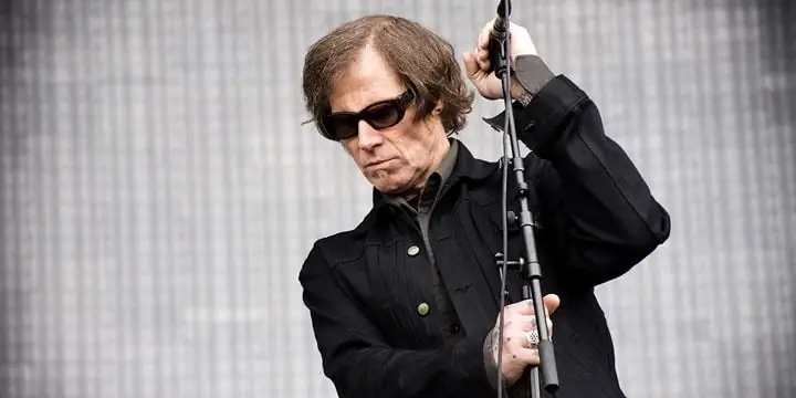 Марк Ланеган Собственный капитал: Вики, женат, семья, свадьба, зарплата, братья и сестры