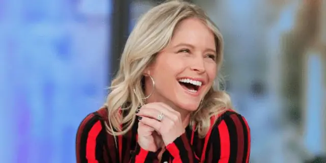 Сара Хейнс Собственный капитал, муж, IG, возраст, биография: Wiki, замужем, семья, свадьба, зарплата, братья и сестры