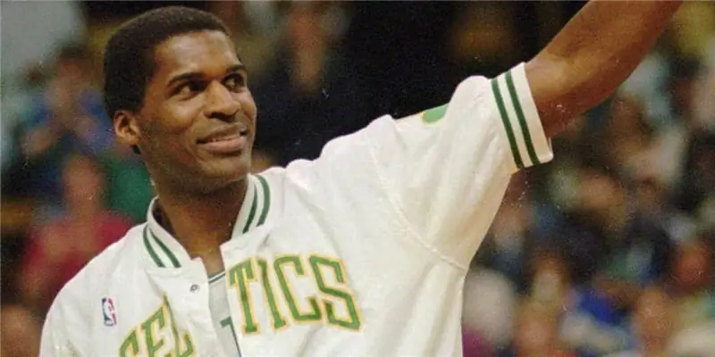 Роберт Пэриш (баскетбол) Состояние: вики, женат, семья, свадьба, зарплата, братья и сестры