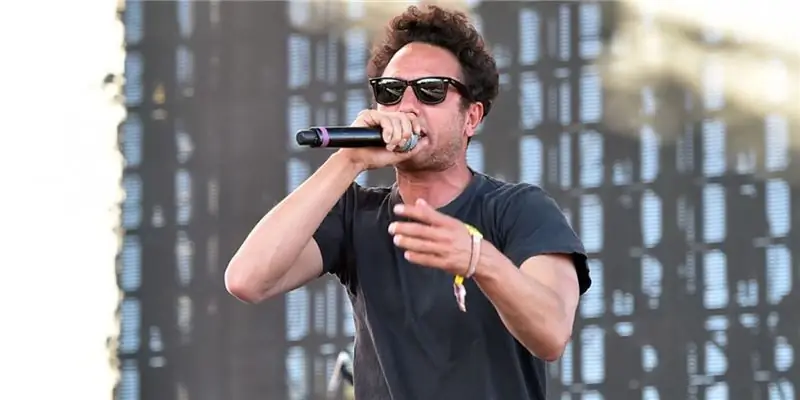 Зак де ла Роша (музыкант) Состояние: вики, женат, семья, свадьба, зарплата, братья и сестры