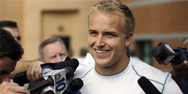 Мэтт Баркли Чистая стоимость: Вики, женат, семья, свадьба, зарплата, братья и сестры