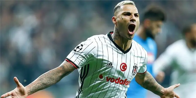 Рикардо Куарежма (футболист) Состояние: вики, женат, семья, свадьба, зарплата, братья и сестры