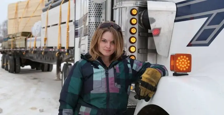 Лиза Келли Чистая стоимость: Вики, Замужем, Семья, Свадьба, Заработная плата, Братья и сестры