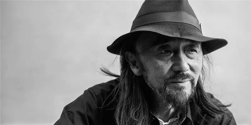 Йоджи Ямамото Собственный капитал: Вики, женат, семья, свадьба, зарплата, братья и сестры