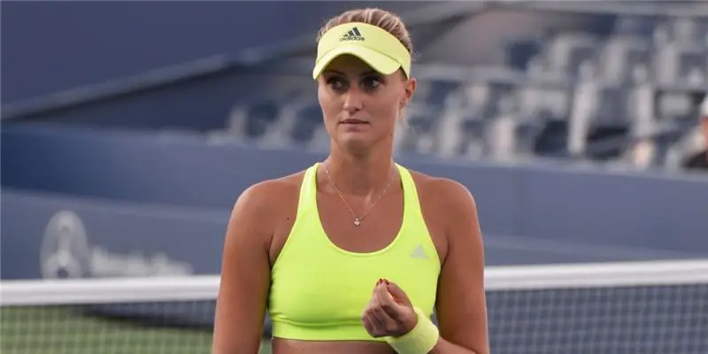 Кристина Младенович Состояние: вики, замужем, семья, свадьба, зарплата, братья и сестры