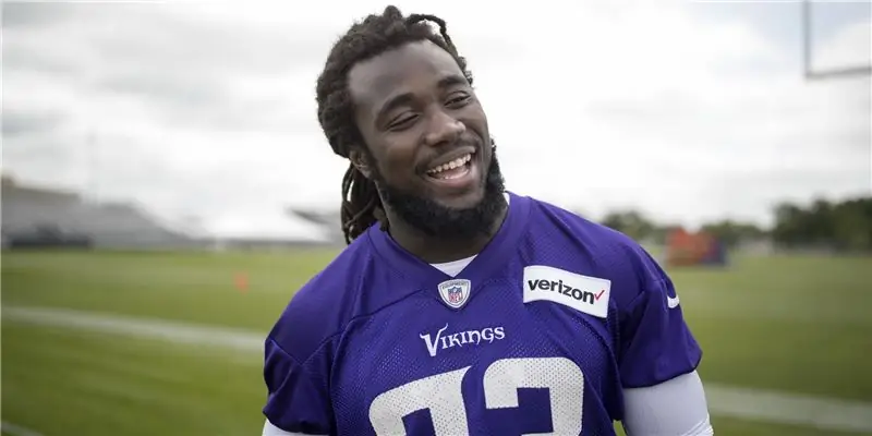 Дэлвин Кук Чистая стоимость: Вики, Женат, Семья, Свадьба, Заработная плата, Братья и сестры