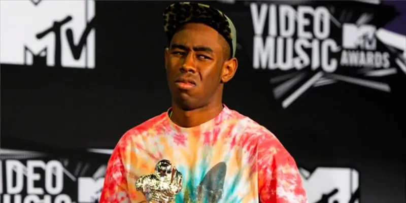 Тайлер, Создатель: Вики, В браке, Семья, Свадьба, Заработная плата, Братья и сестры