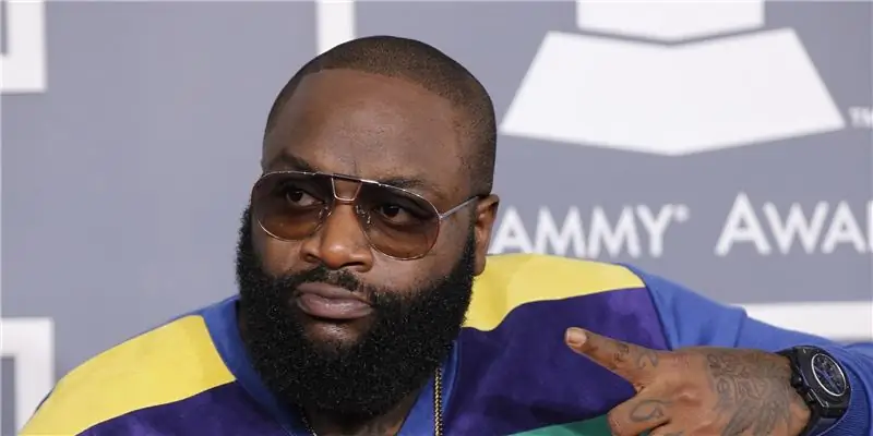 Рик Росс Чистая стоимость: Вики, женат, семья, свадьба, зарплата, братья и сестры