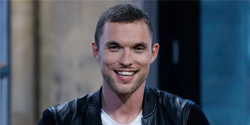 Эд Скрейн Чистая стоимость: Вики, женат, семья, свадьба, зарплата, братья и сестры