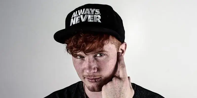 Джастин Тейлор Philips Собственный капитал: Вики, женат, семья, свадьба, зарплата, братья и сестры