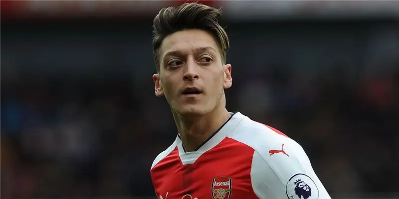 Месут Озил Собственный капитал: Вики, В браке, Семья, Свадьба, Заработная плата, Братья и сестры