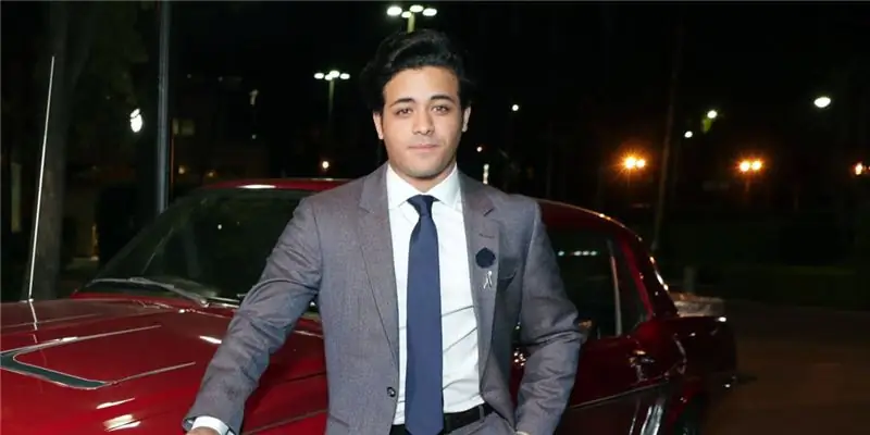 Кристиан Наварро Чистая стоимость: Вики, женат, семья, свадьба, зарплата, братья и сестры