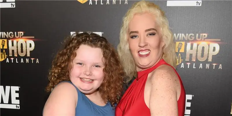 Джун Томпсон (телеведущий) Состояние: Вики, В браке, Семья, Свадьба, Заработная плата, Братья и сестры