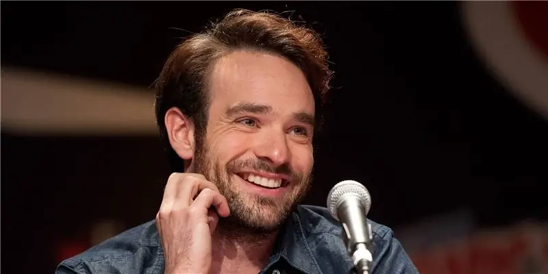 Чарли Кокс Собственный капитал: Вики, женат, семья, свадьба, зарплата, братья и сестры