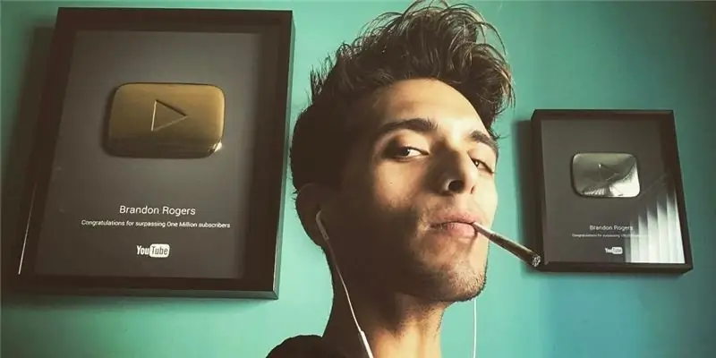 Брэндон Роджерс Собственный капитал: Вики, женат, семья, свадьба, зарплата, братья и сестры