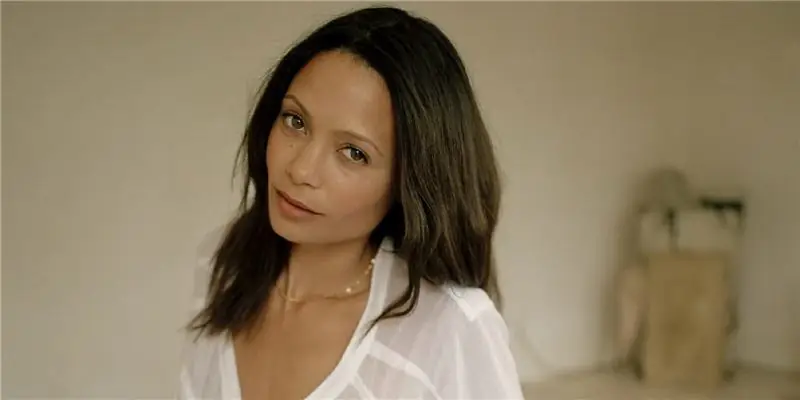 Тэнди Ньютон (актриса) Состояние: вики, замужем, семья, свадьба, зарплата, братья и сестры