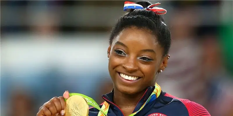 Симона Байлз Собственный капитал: Вики, В браке, Семья, Свадьба, Заработная плата, Братья и сестры